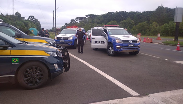 Candói - PRF interceptou viaturas do Depen suspeitas de terem causado tragédia na BR 277 